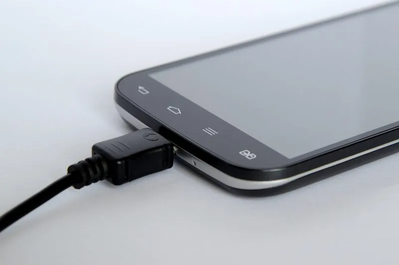 Jak ładować nowy telefon - porady i wskazówki